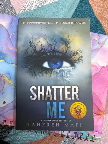 Shatter Me (urgent sale!!!)