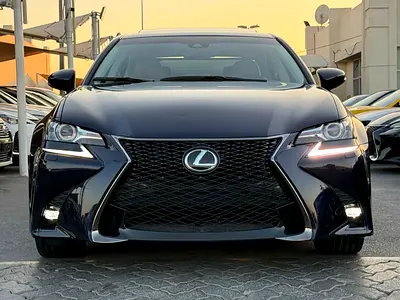 للبيع لكزس GS350 موديل 2017 وارد نظيفة جدا ايربكات وكالة لا تحتاج اى مصاريف