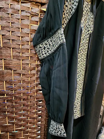 Elegantly embroidered black Abaya with matching embroidered sheila and belt