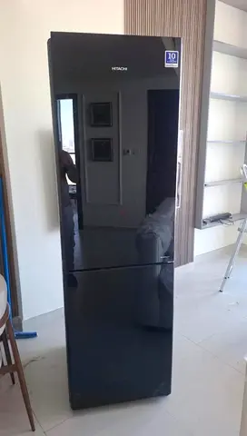 Hitachi refrigerator 410 litter capacity same like new condition price 1500