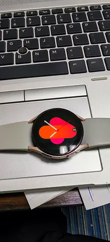 Samsung Galaxy Watch5 - Stylish Smartwatch with Original box and charger available