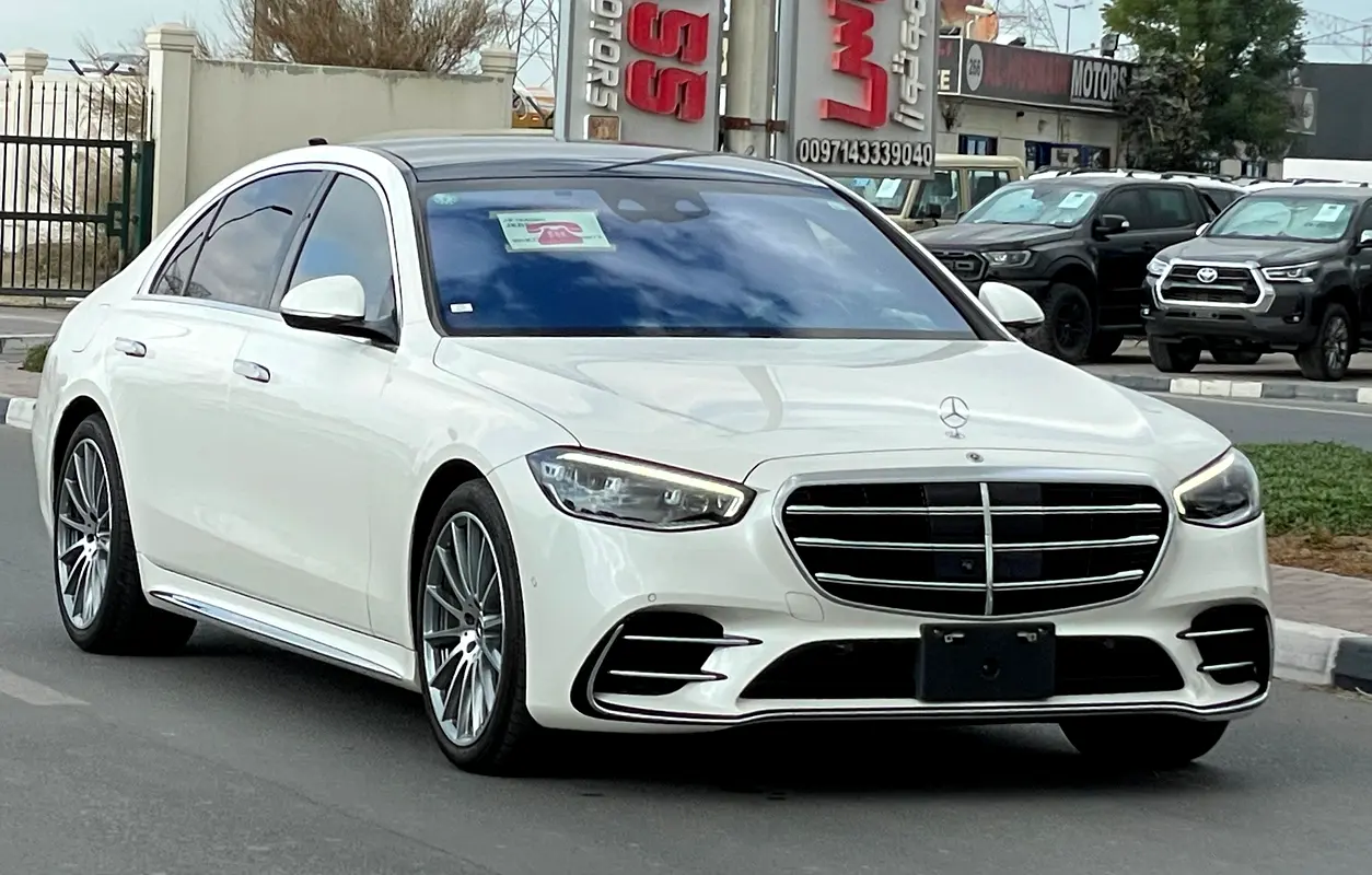 Mercedes-Benz S-Class 2022 — photo 1 of 18