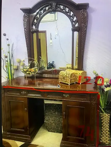 Dressing table