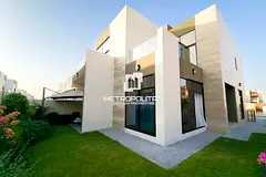 Single Row | Corner | Vacant | Multiple Options