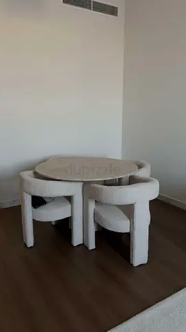 Dining table for sale