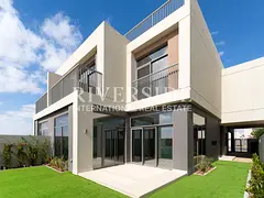 Vacant | Semi Detached | Beachfront Living