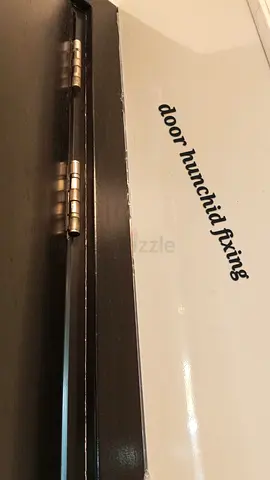 Door hunchid Fixing
