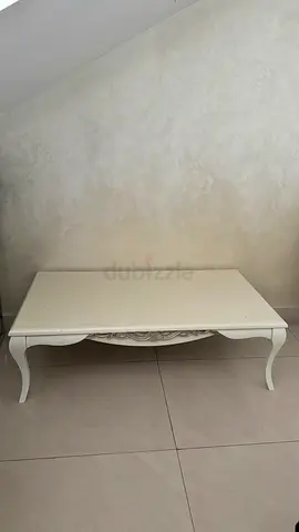 Elegant White Coffee Table