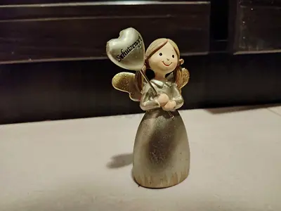 URGENT SALE: Figuren Decoration