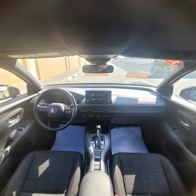صورة 9 لـ 2023 Honda HR-V
