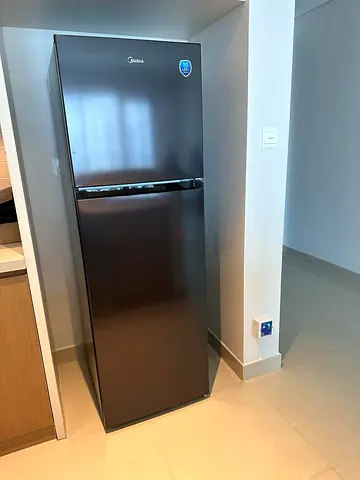 Midea fridge 385 litter for sell