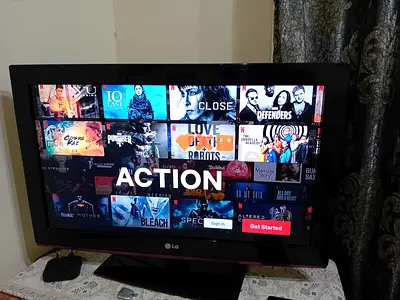 LG 32 LED TV FO SALE