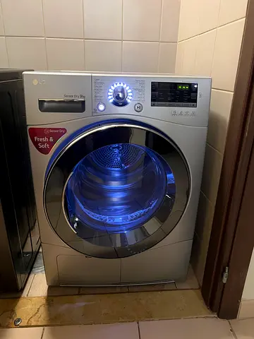Lg sensor dryer 9kg capacity touch screen with excellent condition