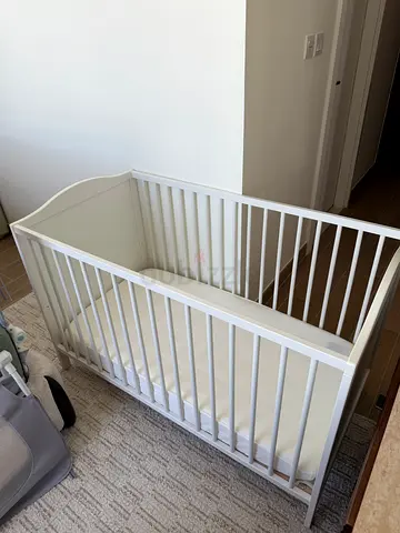 IKEA Baby Cot (with clevamama mattress)