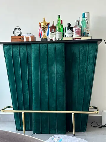Home bar counter - Excellent condition || Originally bought from HomeCenter
