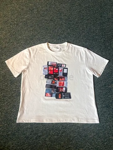 Unique Vintage Graphic Tee with Retro Phone Design