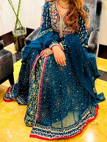 Formal wedding dress