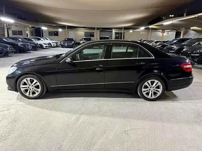 2010 Mercedes-BENZ E-CLASS — миниатюра 3