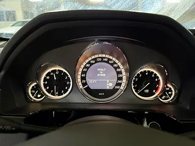 2010 Mercedes-BENZ E-CLASS — миниатюра 13