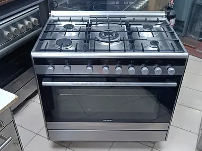 Siemens five burner Full Gas Cooker 90by60cm