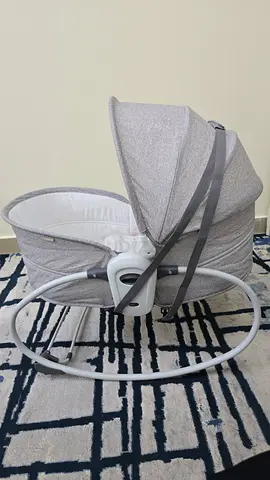 Cozy Electric Baby Rocker with Canopy