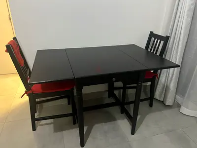 Dining table for sale