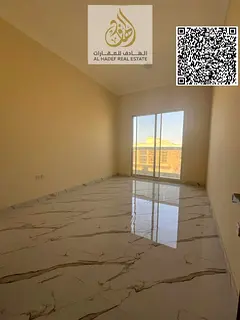 One bedroom and living room with two bathrooms and a balcony. Second tenant. Excellent finishing. Lo
