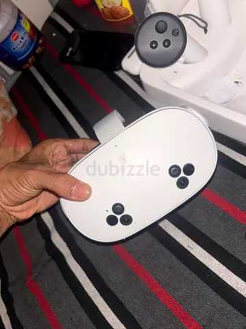Oculus Quest 3s VR Headset - Immersive Virtual Reality Experience