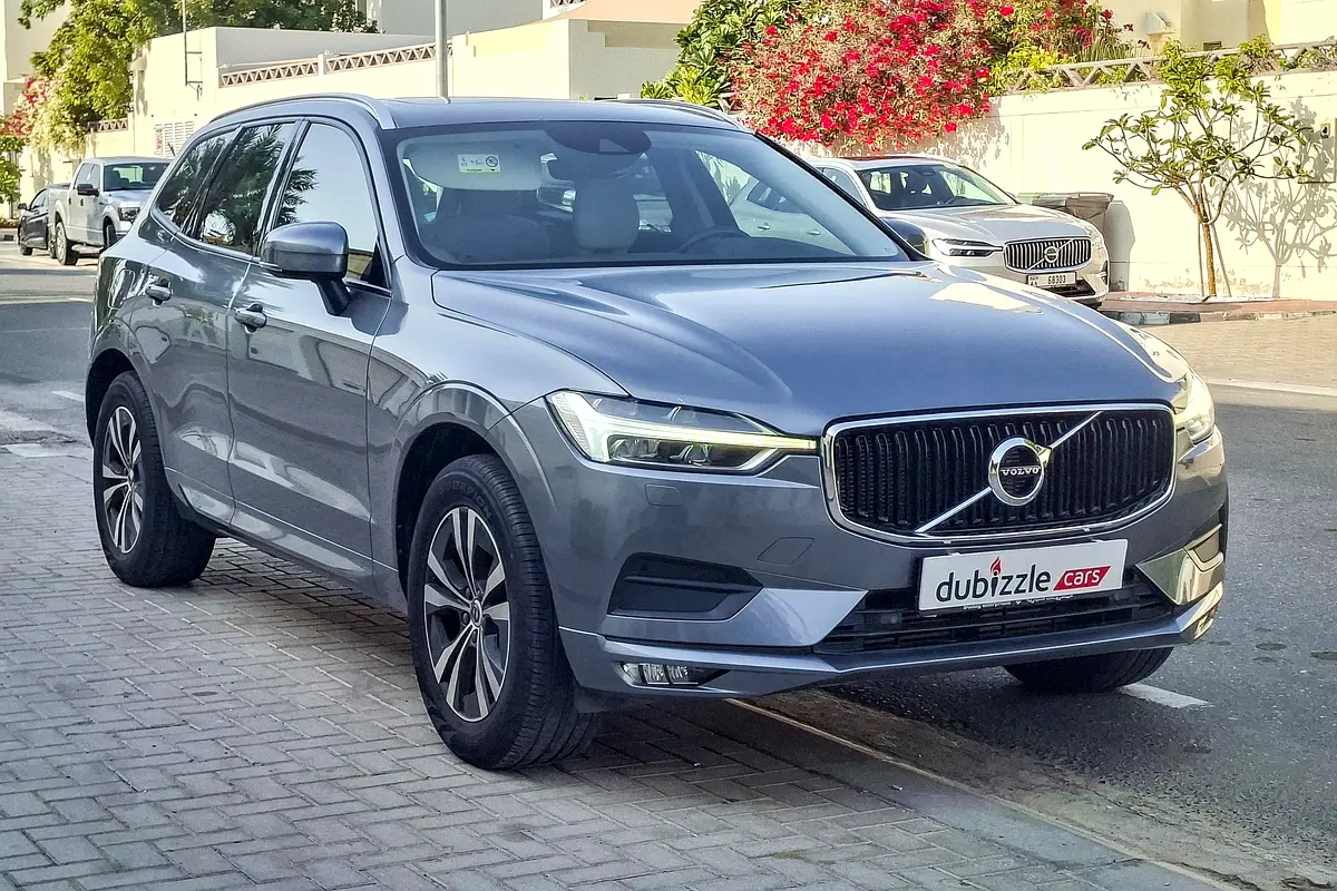Volvo XC60 2021 — photo 1 of 15