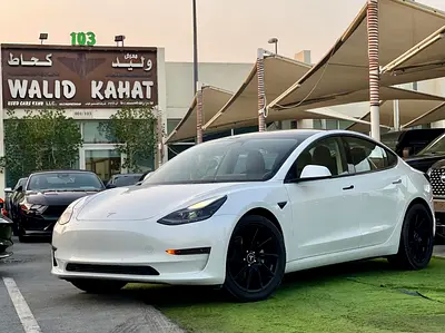 Tesla Model 3 Standard 2023 - American Specs