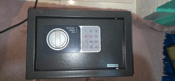 Safe box
