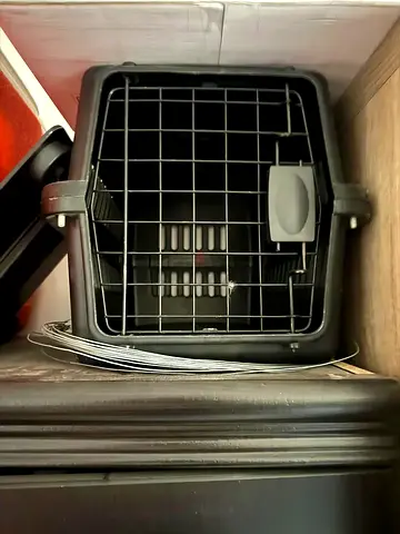 Cat Carrier + Litter Box + Food  Water bowl + Food – Excellent Condition