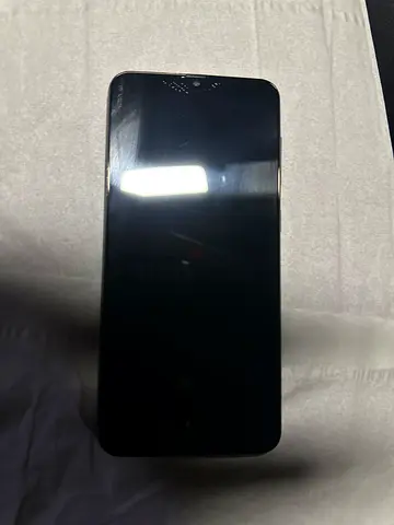 Black Smartphone in Excellent Condition