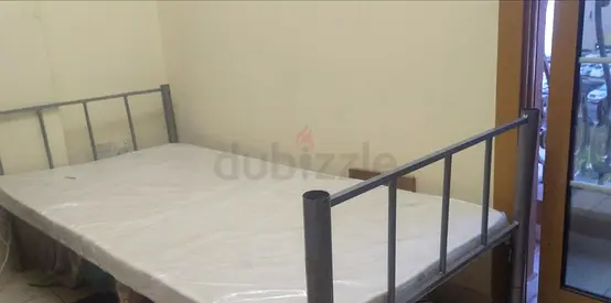 EXECUTIV  BED SPACE AVAILABLE  at SPAIN CLASTER IN INTERNATIONAL CITY Near to bus stop