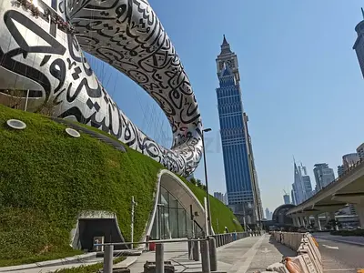 Executive room near metro