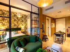 Luxurious 1 Bedroom With Stunning City View