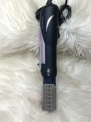 Barony hair dryer brush or hot air styler.