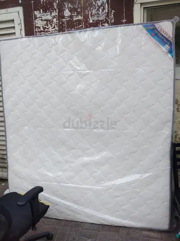 180x200cm king size mattress. Same day delivery available