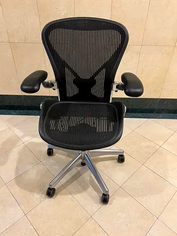Herman miller aeron chair size B full loaded