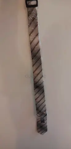 URGENT SALE: Long Patterned Tie