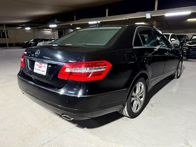 2010 Mercedes-BENZ E-CLASS — миниатюра 2
