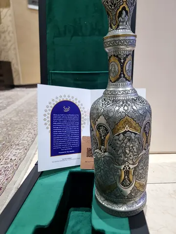 Exquisite Vintage Decorative Vase