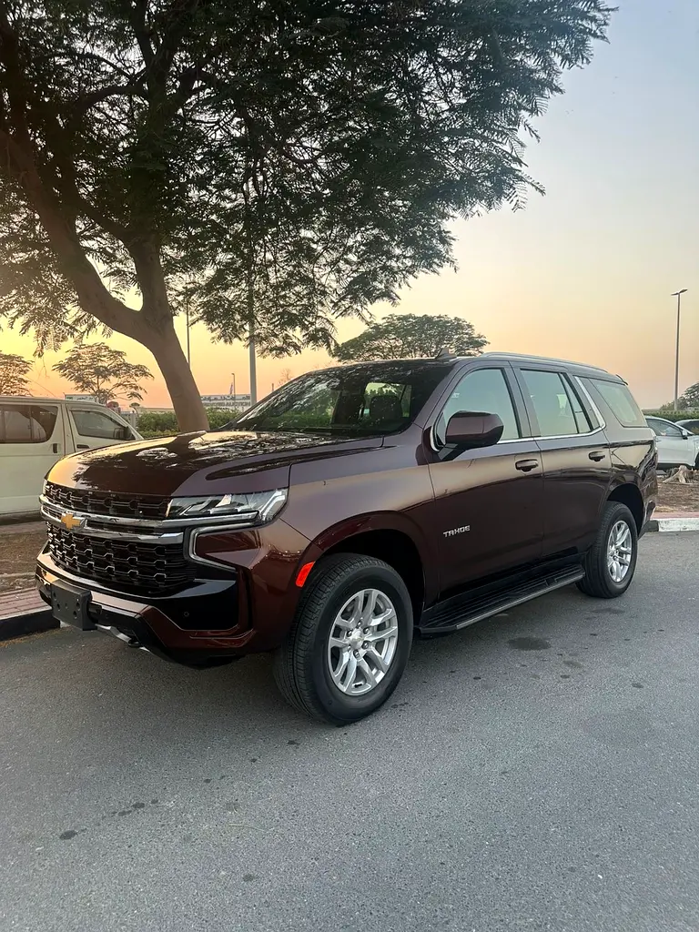 Chevrolet Tahoe 2023 — photo 1 of 20