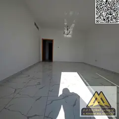 Open and direct road view | Built-in wardrobes in all rooms and the living room | Very spacious area