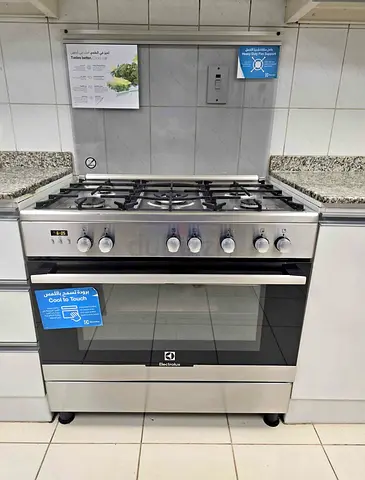 Electrolux Top Gas and Oven Electric Cooker EKK925A0OX