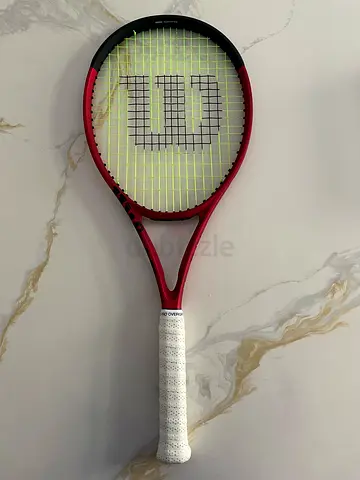 Tennis Racket - Wilson Ultra