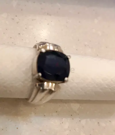 Elegant Mens Ring with Sapphire