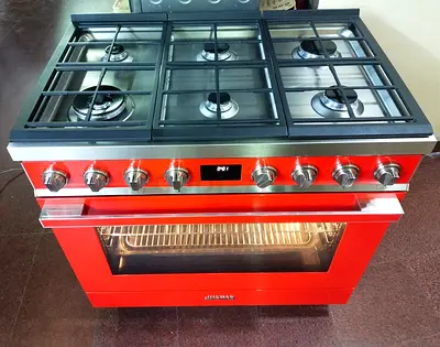 Smeg New Model. CPF9GMR1//  Top 6 Burner Gas With OVEN Electric Cooker. Made Italy. 90cm free delive