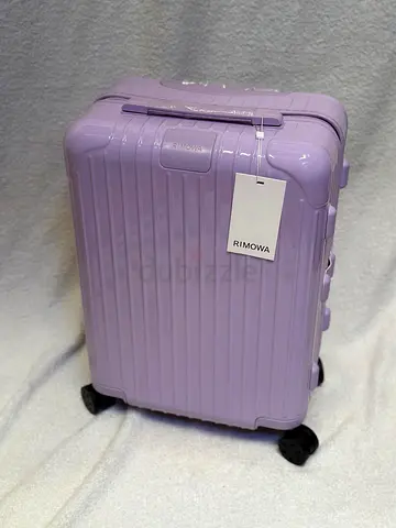 Cabin suitcase plastic
