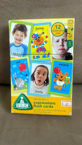 12 Expressions Double-Sided Flash Cards/Age 18+ months